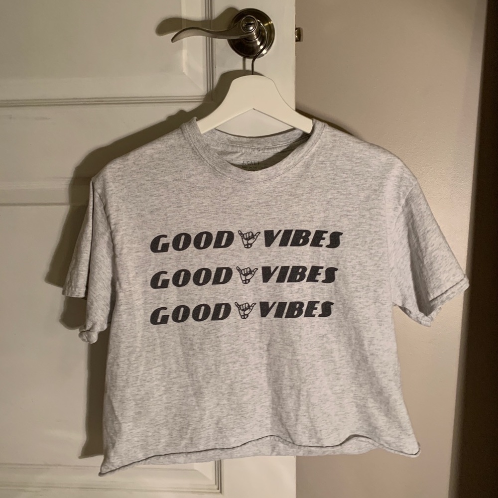 ❤️Brandy Melville❤️Good vibes crop top